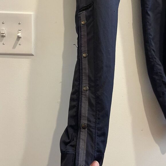 Lululemon Var-city Track Navy Blue Jogger Pants Lightweight Pockets  Sz 6 Gym - Picture 3 of 16